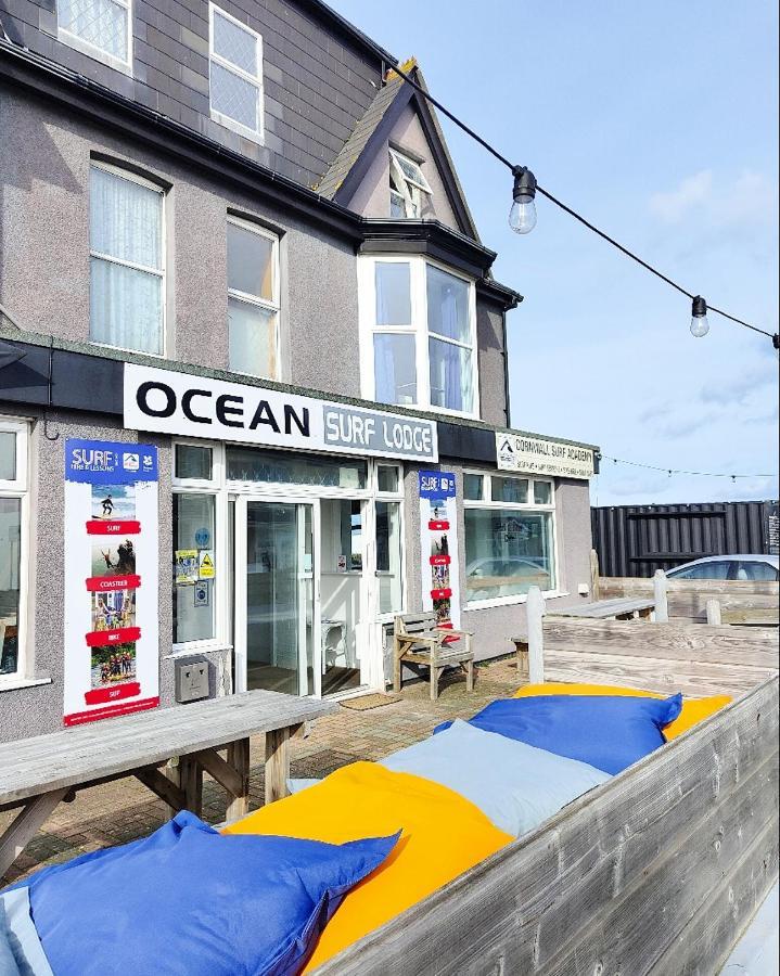 Ocean Surf Lodge New Quay エクステリア 写真