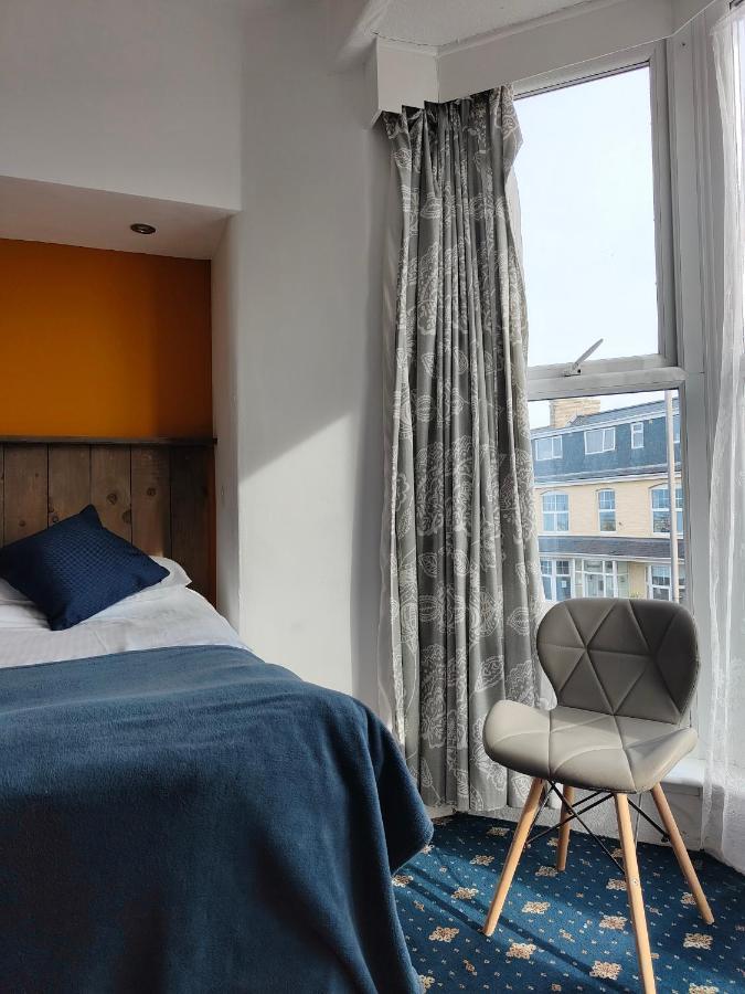 Ocean Surf Lodge New Quay エクステリア 写真